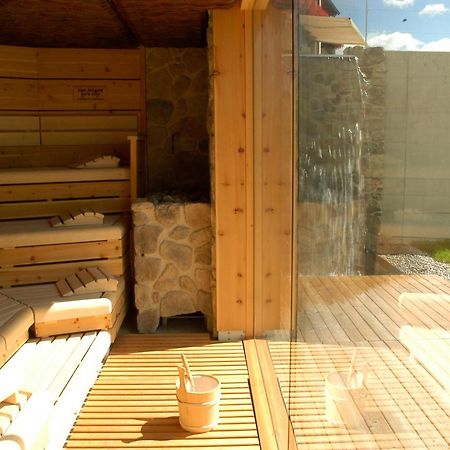 Hotel Kaufmann Roßhaupten エクステリア 写真